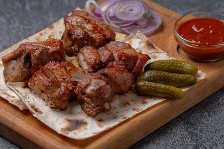 Шашлык из свиных ребрышек