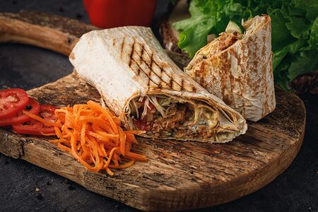 Тверская шаурма в классическом лаваше