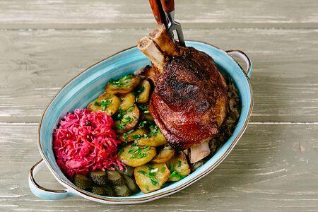 Рулька по-немецки