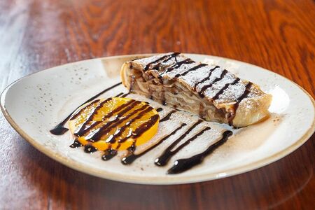 Штрудель яблочный