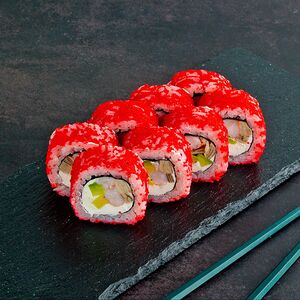 Калифорния с креветкой и огурцом