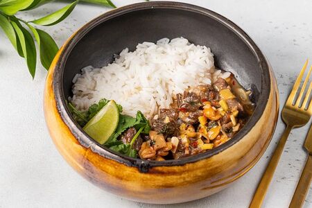 Рис по-тайски с телятиной 