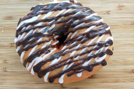 Пончик в глазури