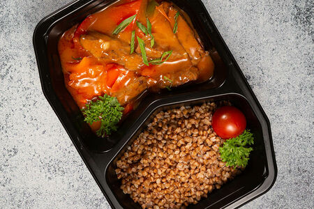 Гречка с гуляшом