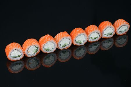 Филадельфия люкс с огурцом