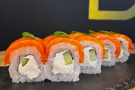 Филадельфия с копчёным лососем