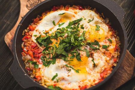 Яичница с помидорами по-грузински