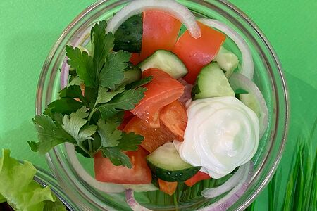 Салат Овощной со сметаной