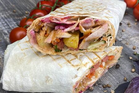 Шаурма в обычном лаваше