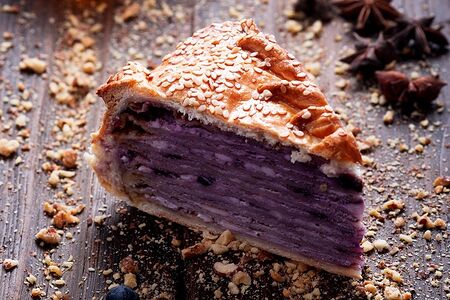 Чернично-блиннный пирог