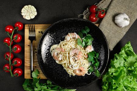 Паста сливочная с креветками