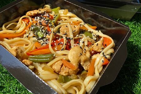 Вок с курицей