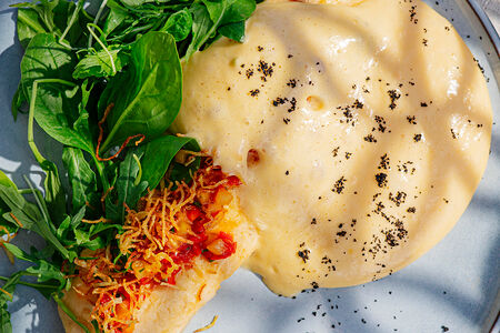 Омлет с языком