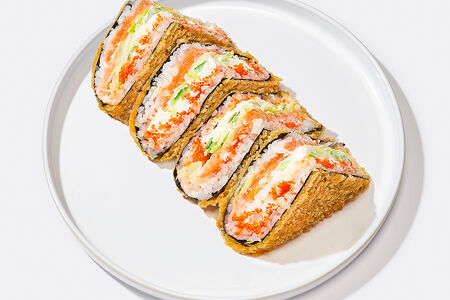 Рисовый сэндвич с лососем (темпура)