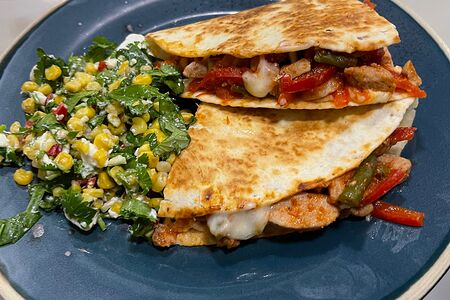 Кесадилья со свининой