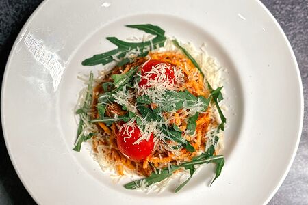 Паста с томленой говядиной