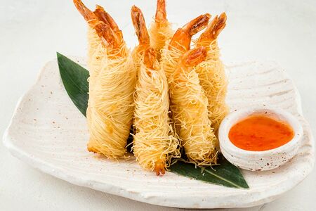 Креветки катаифи