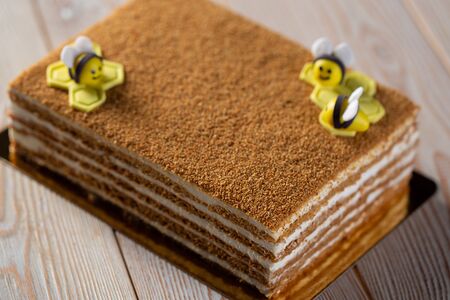 Медовик классический