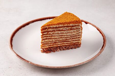 Торт Медовик