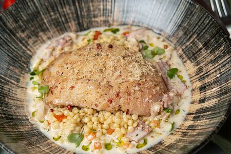 Стейк из индейки Карбонара с рисом