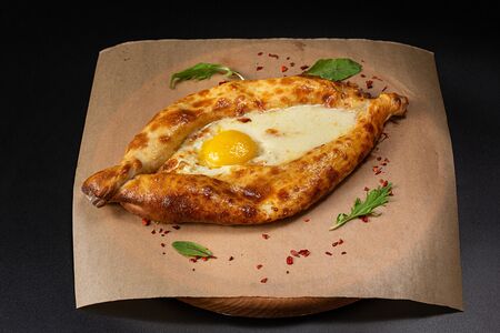 Хачапури аджарское с сыром и яйцом