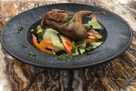 Перепелка в можжевельнике