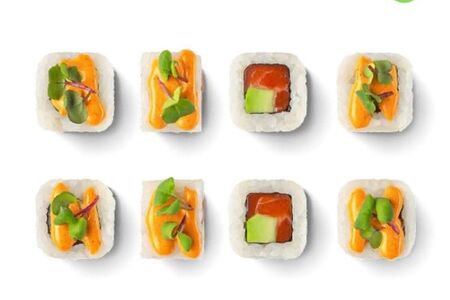 Уромаки с лососем и авокадо