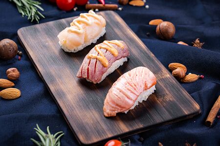 Суши Сяке Татаки