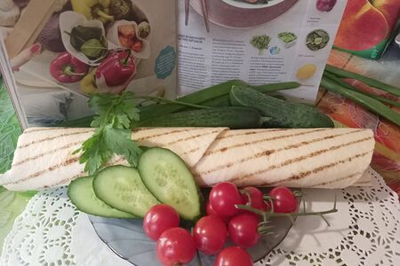 Большая шаурма в тортилье