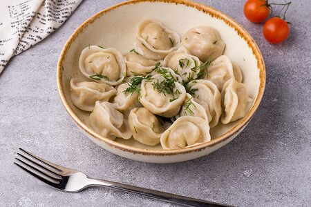 Пельмени домашние со сметаной