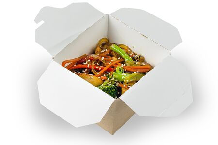 Рисовая лапша с курицей