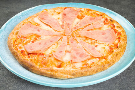 Пицца Детская с ветчиной классическое тесто