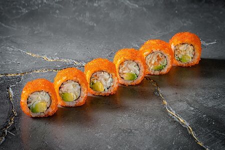 Ролл Калифорния с Камчатским Крабом