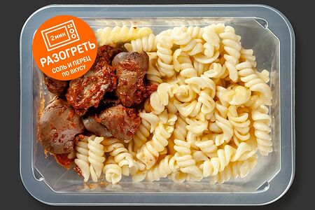 Печень куриная, жаренная с макаронами