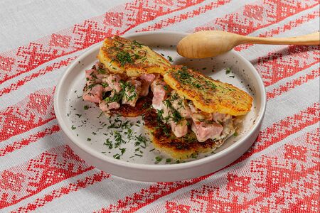 Драники с мачанкой