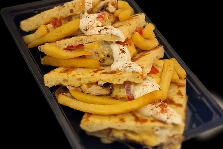 Скепасти с мясом цыпленка