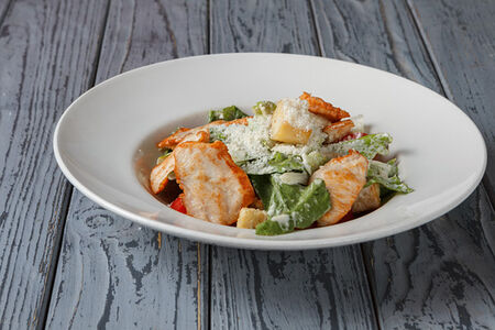 Салат Цезарь с куриной грудкой