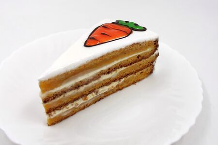 Торт-пирожное Морковка