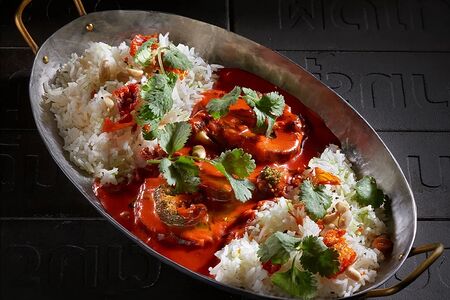 Красный соус карри со свининой тясю