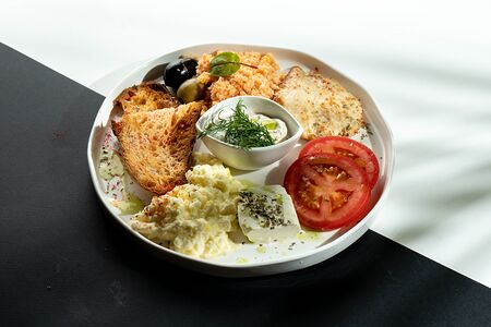 Комплексный завтрак Греческий 