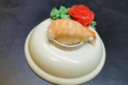 Суши №4 Креветка