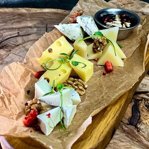 Сырная тарелка