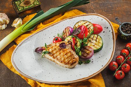 Куриная грудка гриль