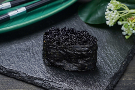 Гункан Тобико черная