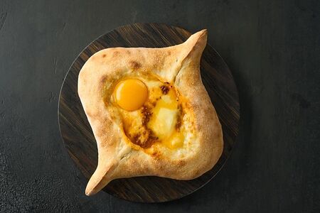 Хачапури по-аджарски большой