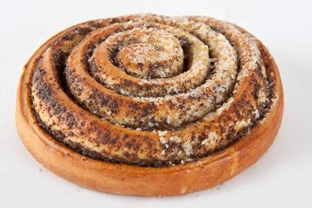 Булочка с маком