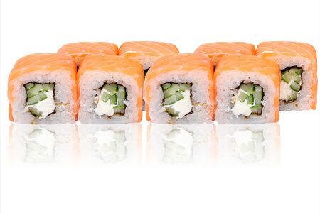 Ролл Филадельфия с огурцом