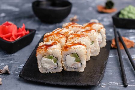 Ролл Эби панко