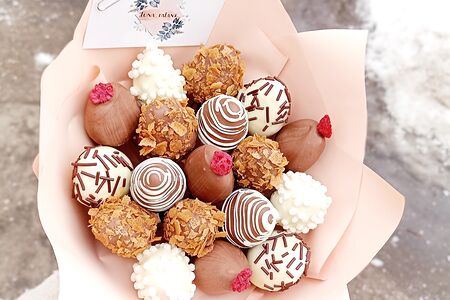 Шарики Клубника в шоколаде