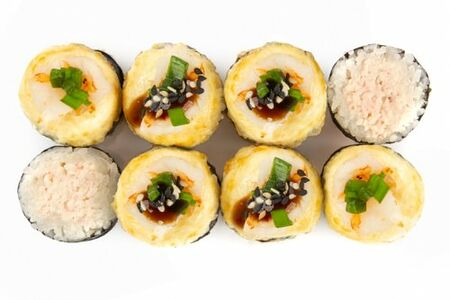 Ролл с креветкой в сырном соусе